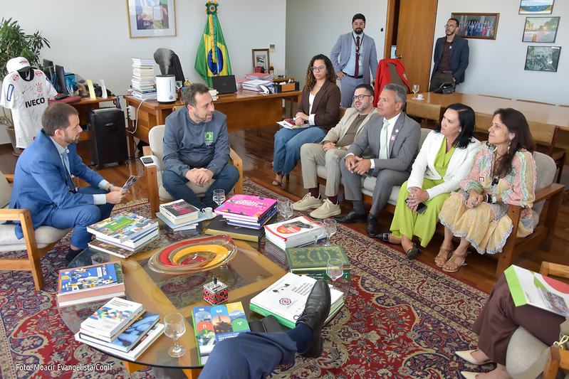 159_Reuniao_Conif_Boulos