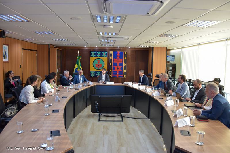 159_Reuniao_Conif_gov