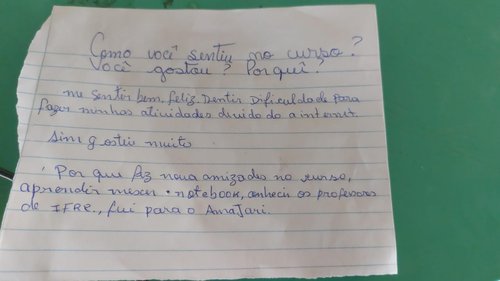 Bilhete com perguntas e as respostas de Dielison Pereira
