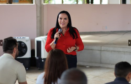 reitora Nilra Jane