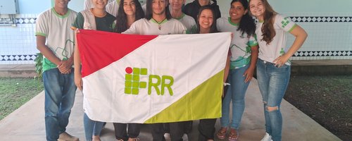 Eduardo Santos (com a bandeira) e colegas do CNP - Ft Divulgação