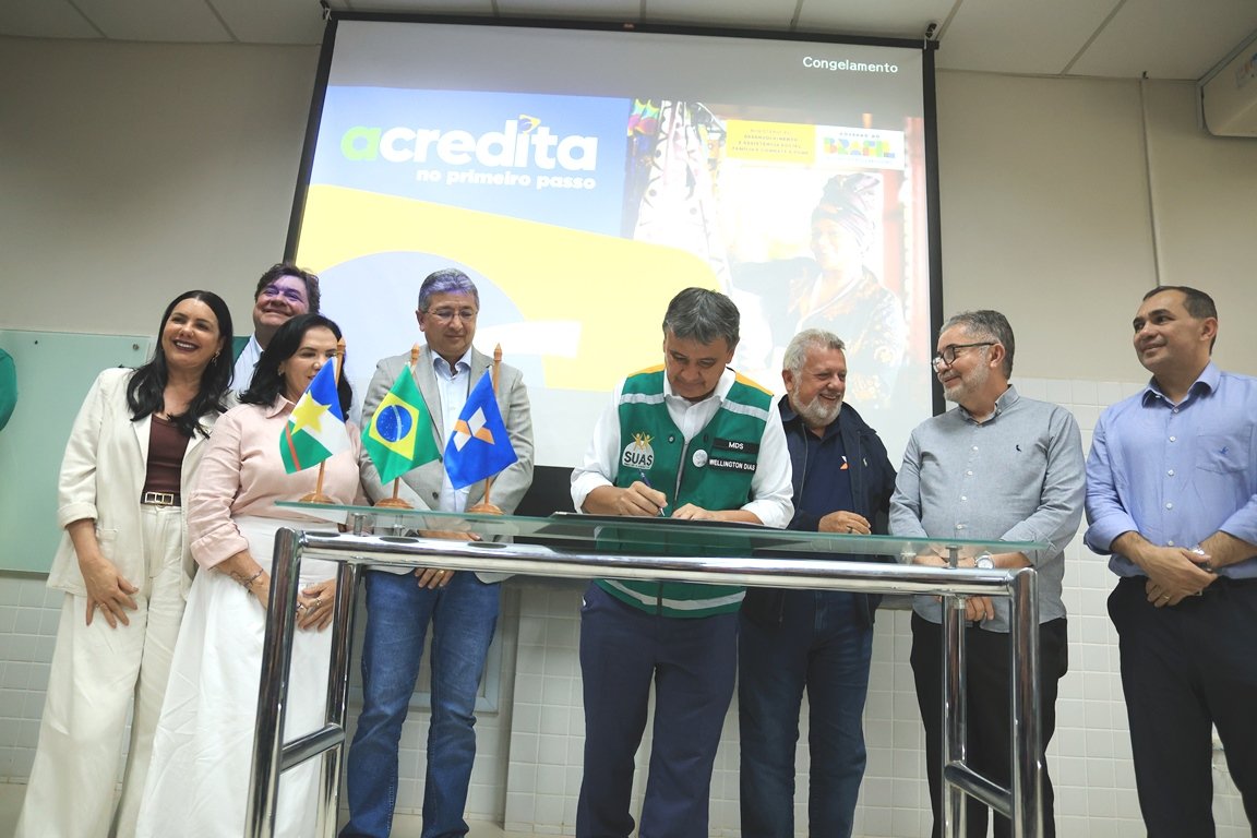 Ministro do Desenvolvimento Social, Wellington Dias, esteve no Campus Boa Vista Zona Oeste para lançar o Programa Acredita - Ft Gildo Junior - IFRR (2)