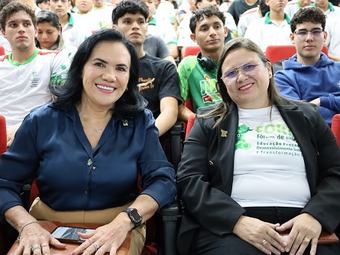 Reitora do IFRR Nilra Jane e a diretora-geral do CBV, professora Luciana Leandro -  foto Erick Constantino - CBV - IFRR - (1)