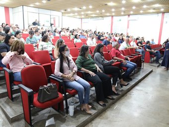A reunião contou com a participação de 172 servidores, entre docentes e técnicos administrativos.