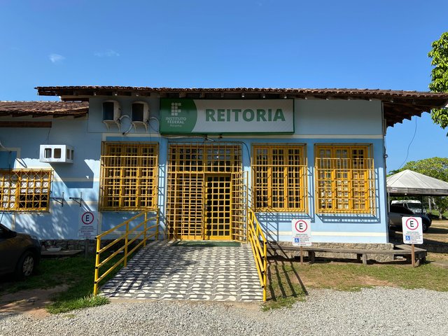 Fachada da casa Paulo VI - Reitoria