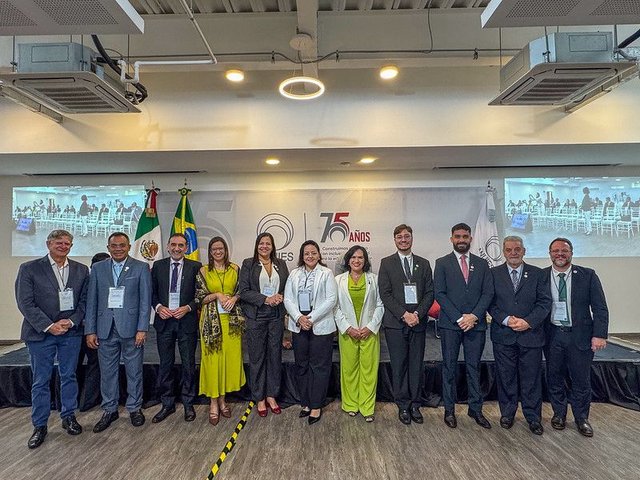 Conif _ Visita ao México