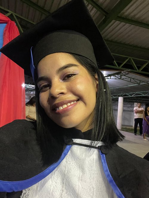 Yorgelis Flores, da etnia Taurepang, venceu barreiras de idioma, distância da família e dificuldades financeiras para conquistar vaga no ensino superior - Ft Arquivo Pessoal