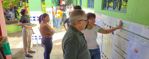 Apresentação de pôsters no Forint