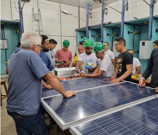 O Campus Boa Vista certificou 118 pessoas para operacionalizar sistemas de geração, transmissão e distribuição de energia elétrica renovável - Ft Divulgação