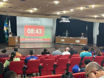 Um dos momentos mais aguardo pela comunidade acadêmica, o debate contribuiu para a explanação dos planos de trabalho dos candidatos