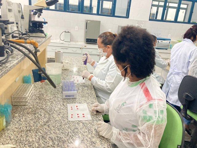Estudantes e servidores no ambiente do IFRR