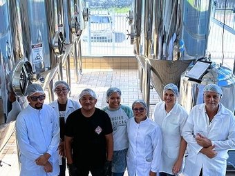 Visita técnica à empresa Haus Bier - curso de Biologia - foto: coordenação do curso