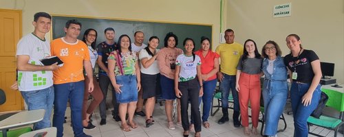 Coordenações de curso, coordenações de polo, equipe de tutoria e representação dos acadêmicos